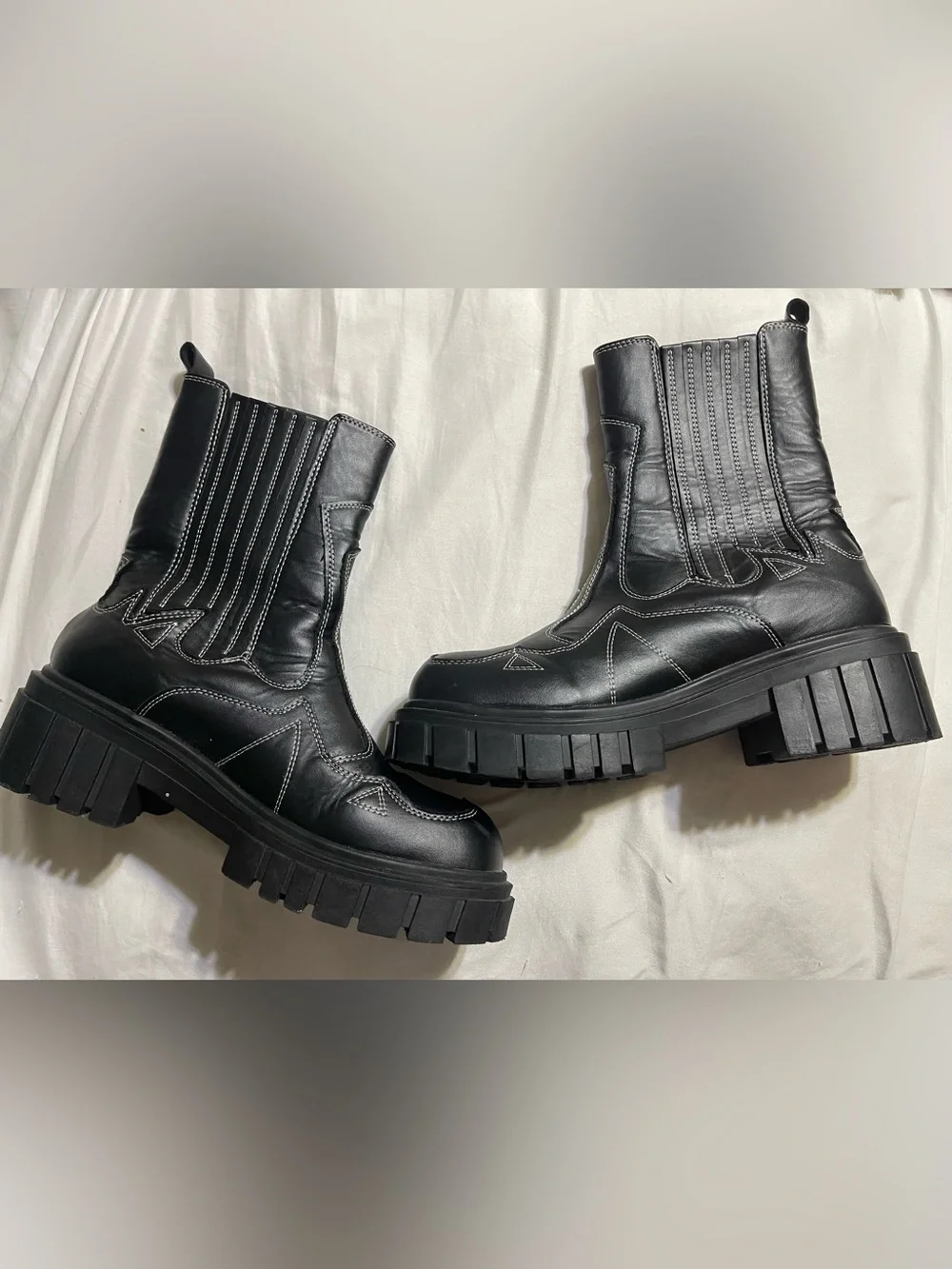 Women's Black Lug-Sole Chelsea Booties with Contrast Stitch